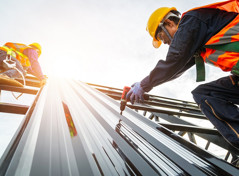 Installing a roof guide