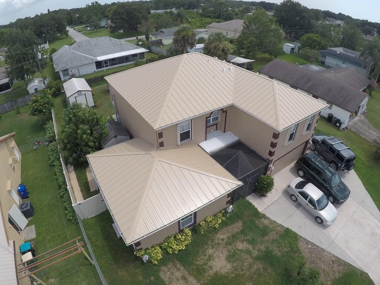 A new house with metal roof in Florida