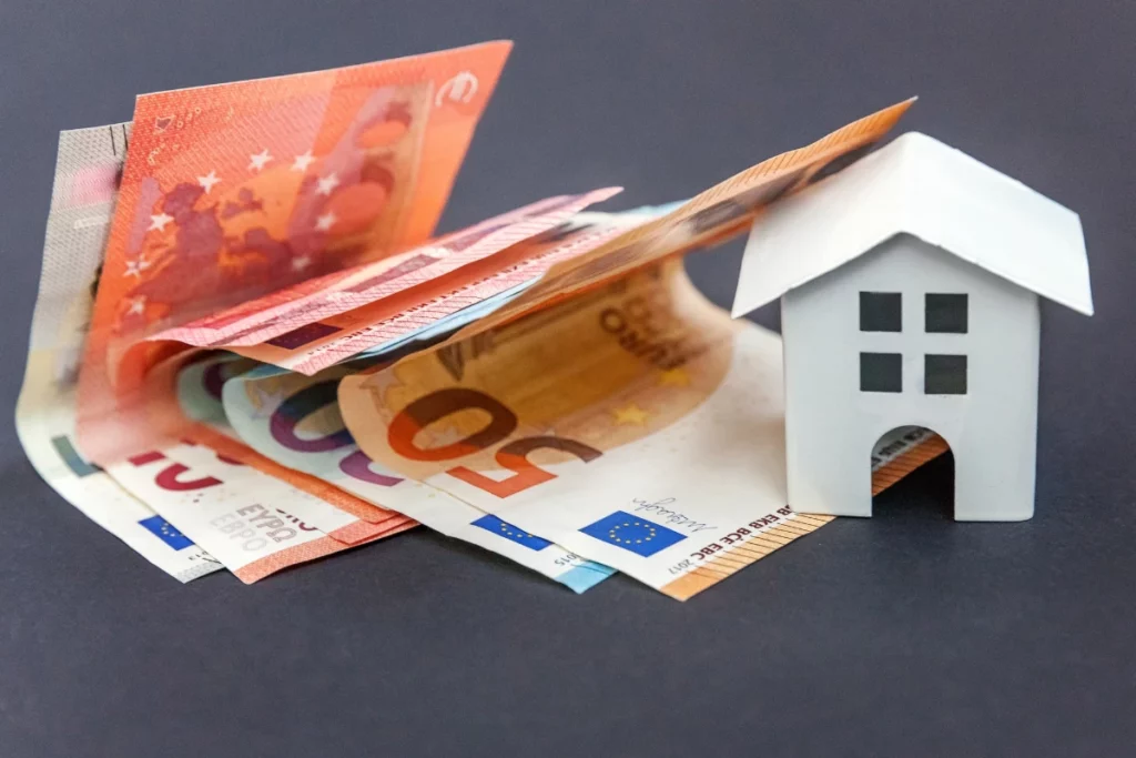 tax deductibility for roofing