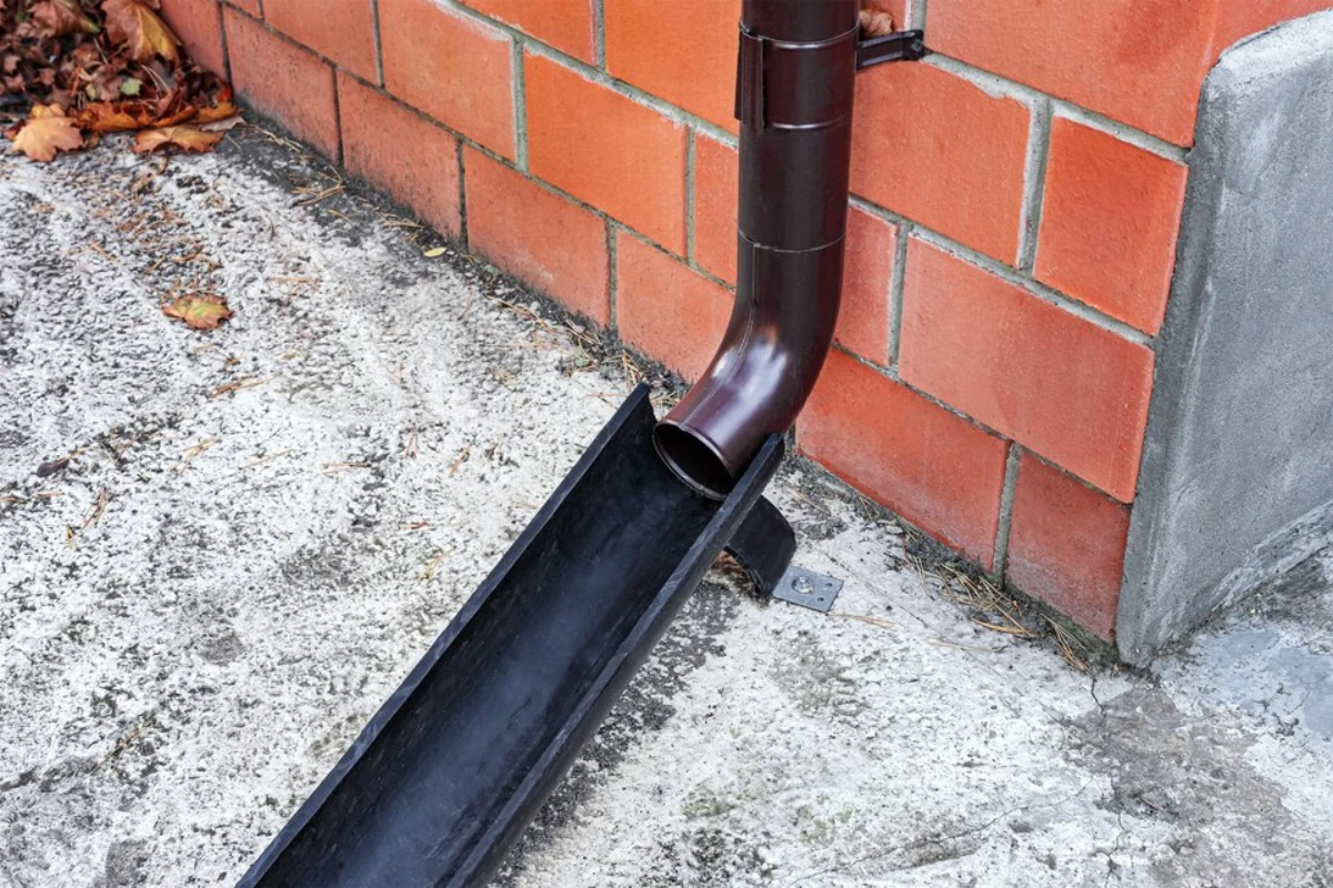 pipe is broken has hole it that has been removed
